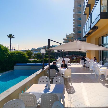Rex Residence Hotel Cattolica Dış mekan fotoğraf