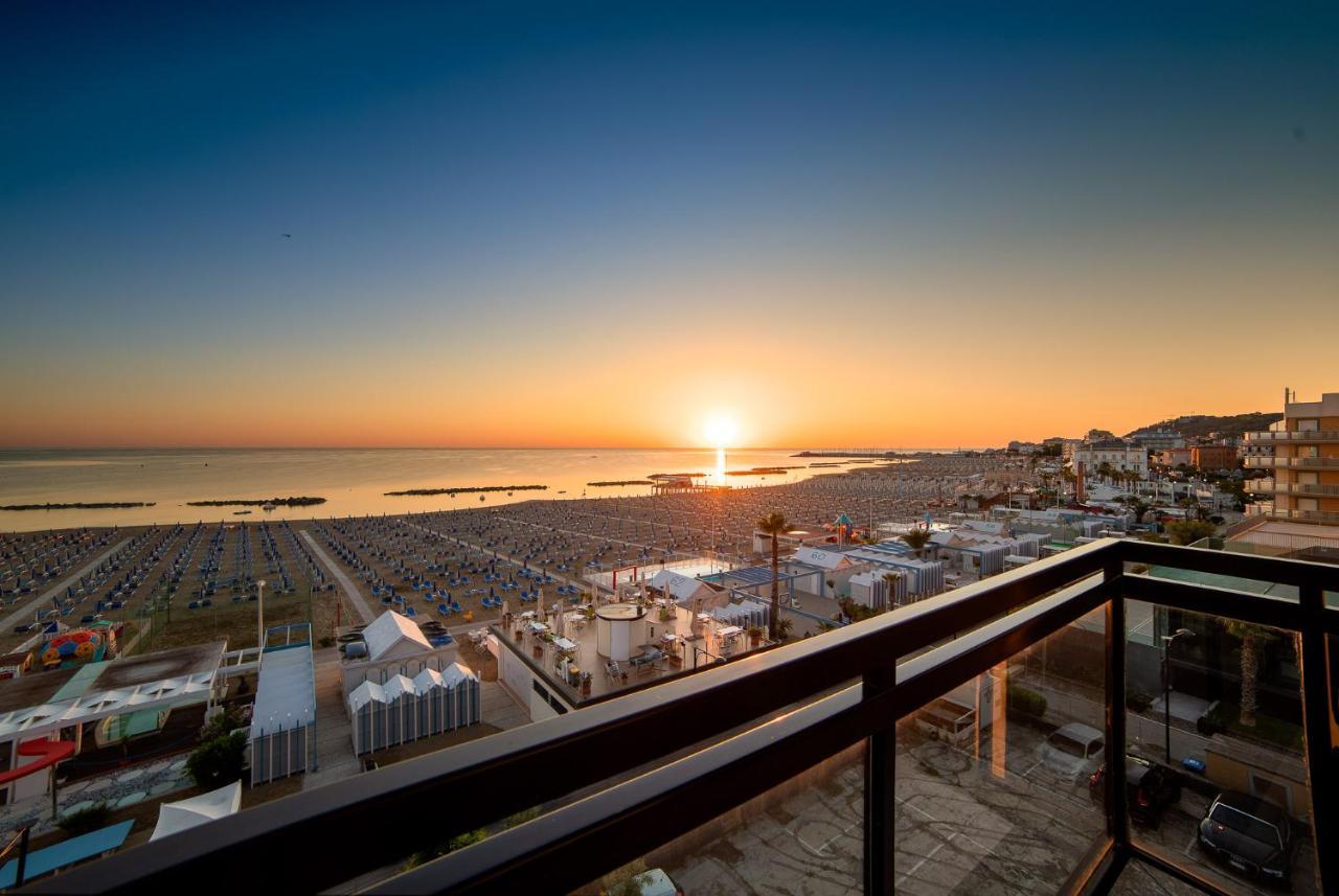 Rex Residence Hotel Cattolica Dış mekan fotoğraf