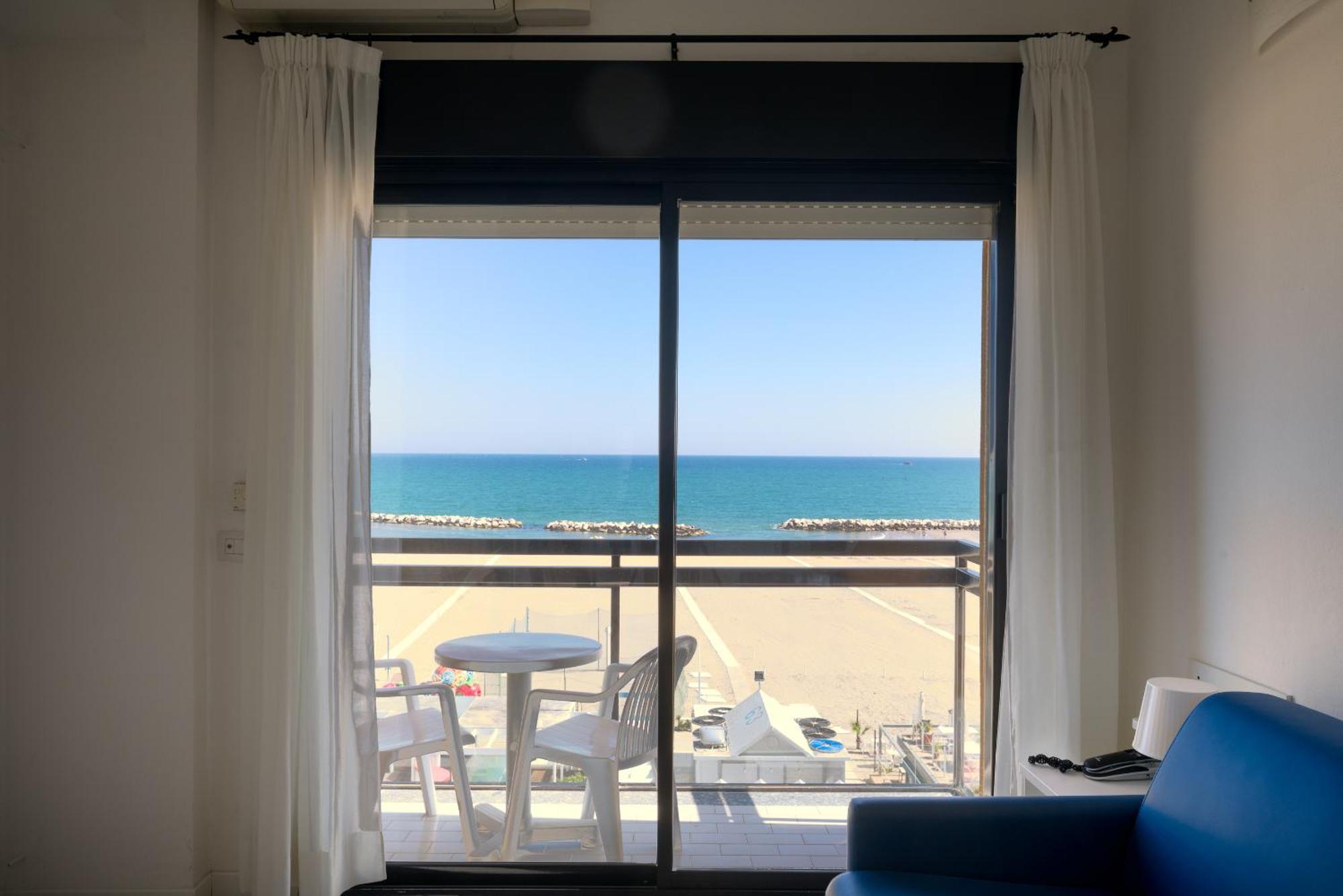 Rex Residence Hotel Cattolica Dış mekan fotoğraf